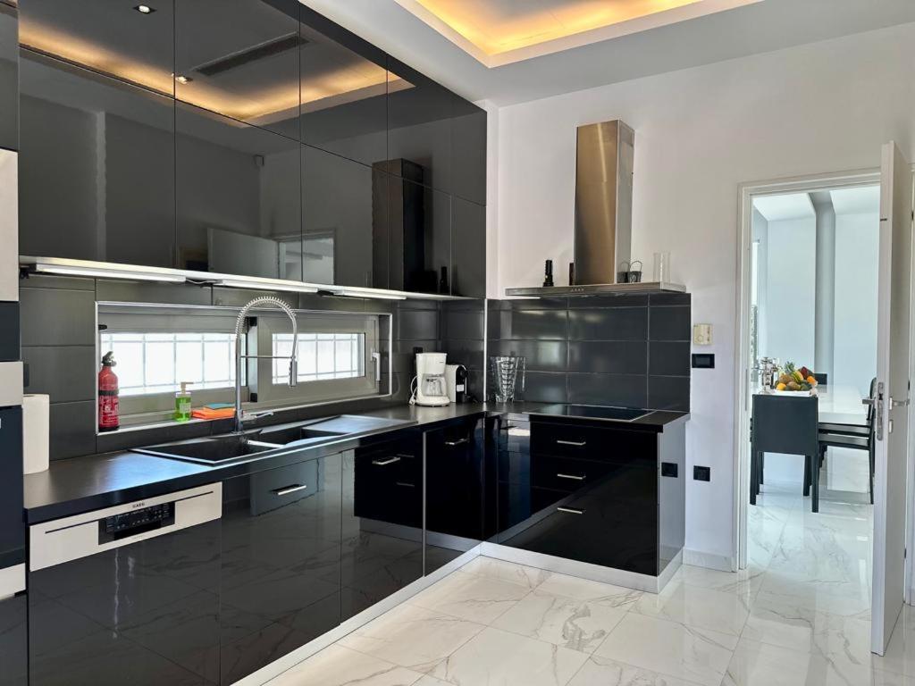 Leblanc Luxurious Beachfront Villa, Gcollectiongr Эрмиони Экстерьер фото
