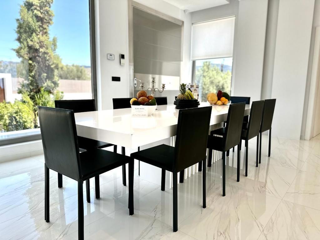 Leblanc Luxurious Beachfront Villa, Gcollectiongr Эрмиони Экстерьер фото